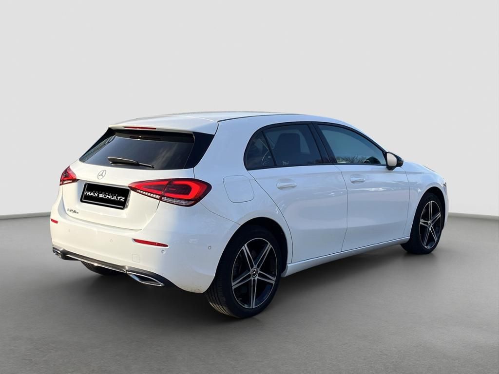 Fahrzeugabbildung Mercedes-Benz A 250 e Kompaktlimousine Night Paket*Kamera*LED