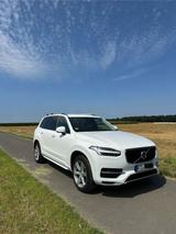 Volvo XC90 D5 AWD mit Standheizung  - Volvo XC90 von privat