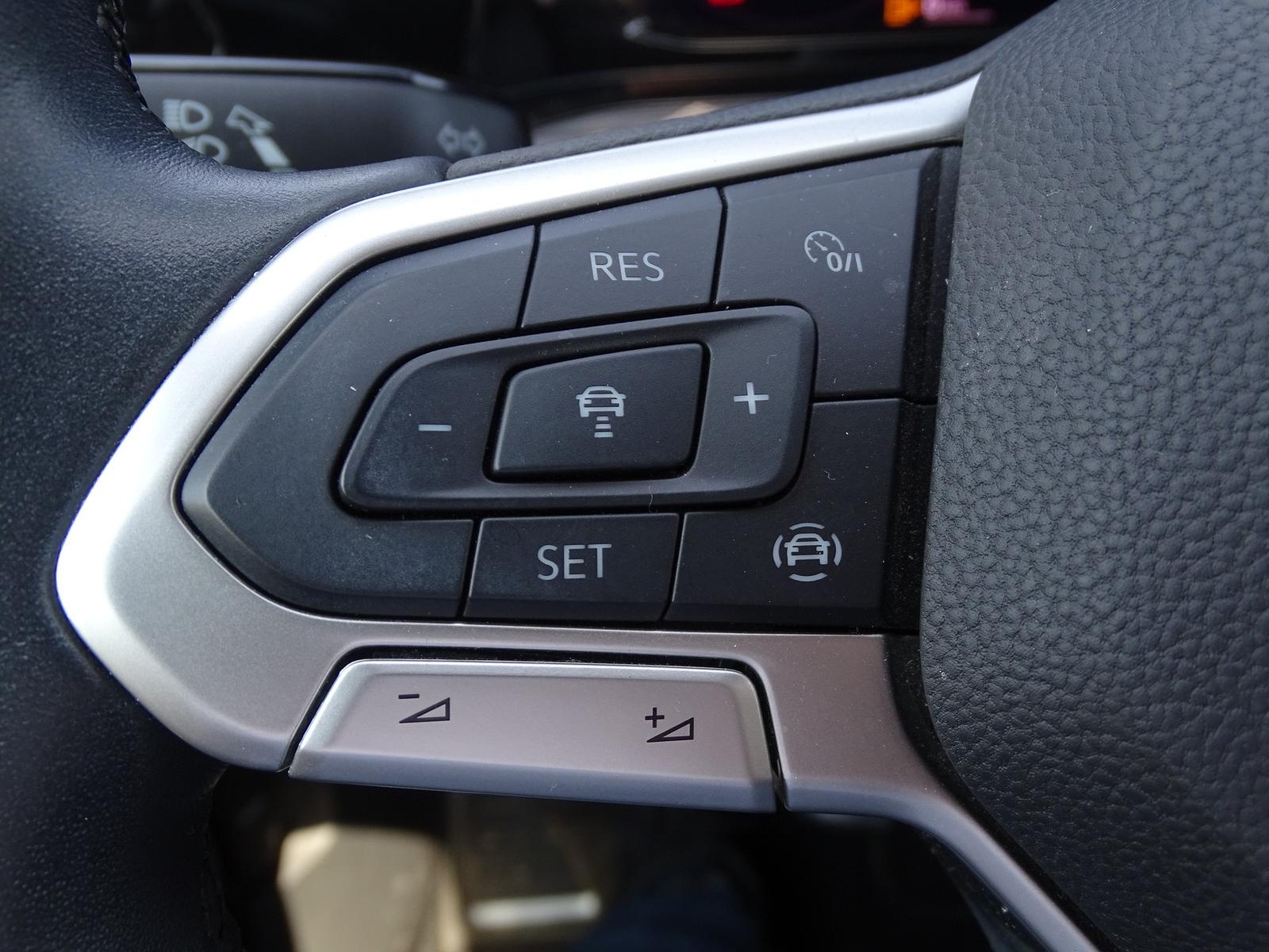 Volkswagen Golf VIII 1.0 Active LED Navi ACC Android Apple, миниатюра 16