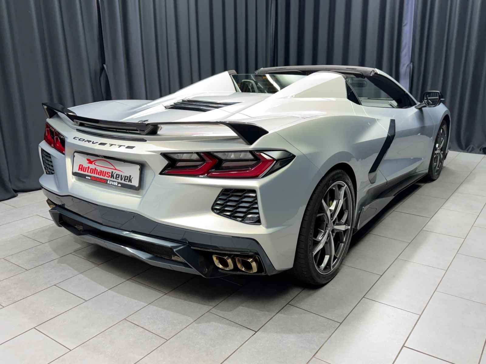 Fahrzeugabbildung Corvette C8 6.2 V8 Stingray 3LT Cabrio|CARBON|LIFT|VOLL