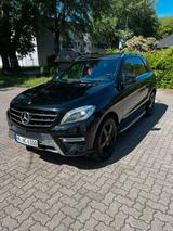 Mercedes-Benz Mercedes ML 350 AMG | Panorama | 360 Kame... - Mercedes-Benz ML 350 Gebrauchtwagen in Hamburg