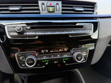 BMW X1 - 11