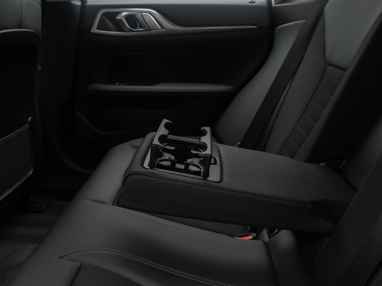 Fahrzeugabbildung BMW i4 eD40 GC Kamera Widscreen Leder Sportsitz DAB