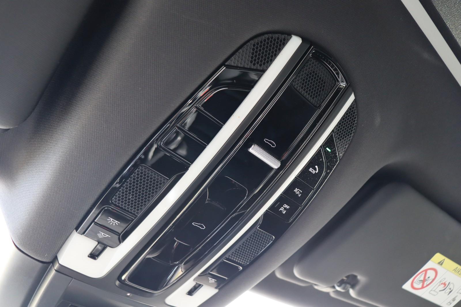 Porsche Cayenne S +LUFT+PANO+LED+ASSISTENZ+LENKUNG-HINTE