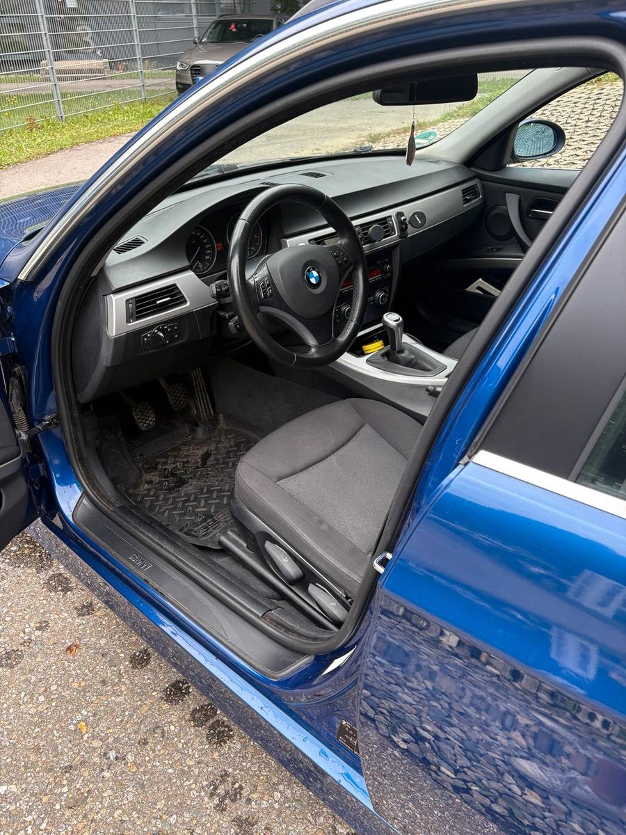 BMW 325 2008 — photo 6