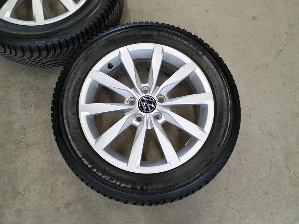 Volkswagen T-Roc R 4Motion 2.0 TSI 221kW 7-Gang DSG 4 Türen