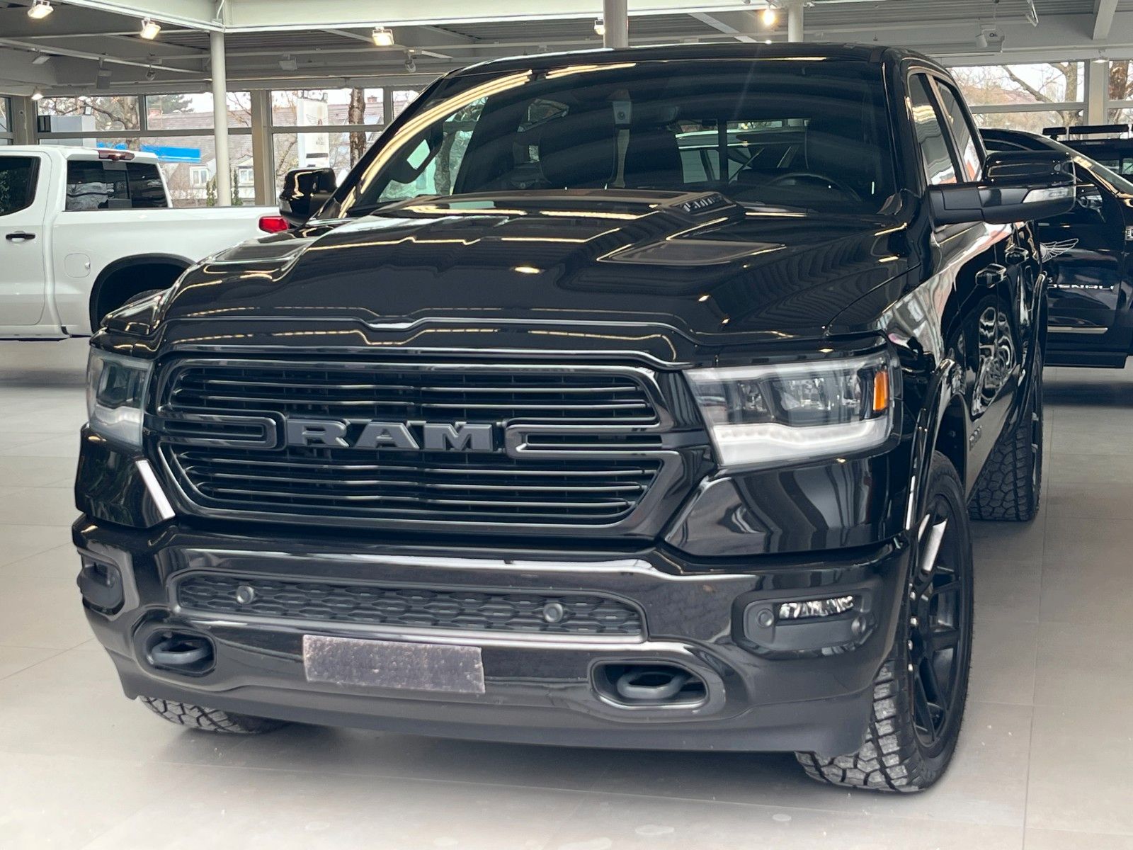 Fahrzeugabbildung Dodge RAM 1500 Laramie Night  Navi*AHK*LPG*Pano