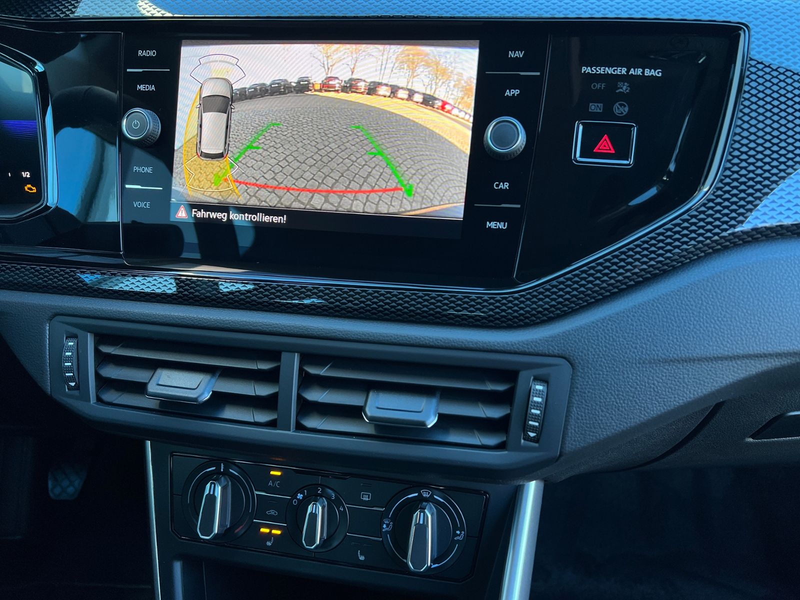 Fahrzeugabbildung Volkswagen Polo Life 1.0 TSI *LED, Klima, Sitzhzg., App-Con