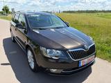 Skoda Superb Combi Exclusive*XENON*MEMORY*AHK* - gebrauchte Skoda Superb aus dem Jahr 2014
