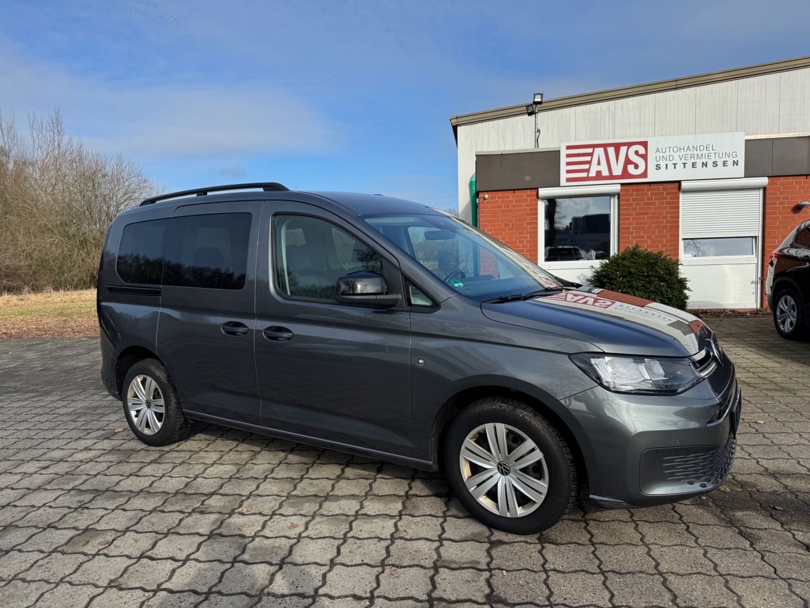VW Caddy Life, Automatik, AHK, PDC, Navi, 1.Hd