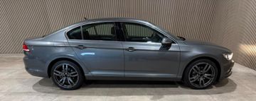 Volkswagen Passat - 7