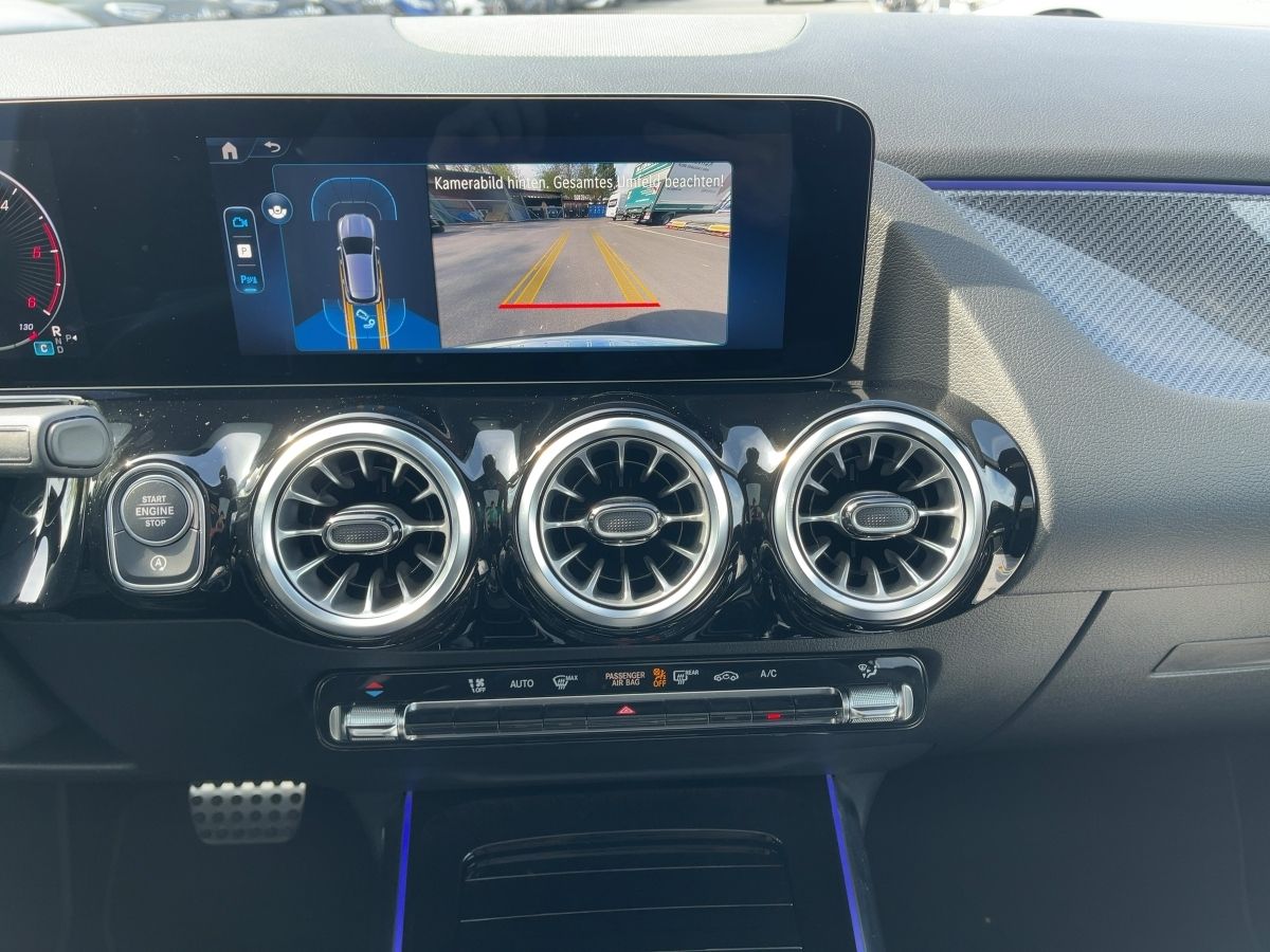Fahrzeugabbildung Mercedes-Benz GLA 200 d AMG/Night/Pano/Kamera/AHK