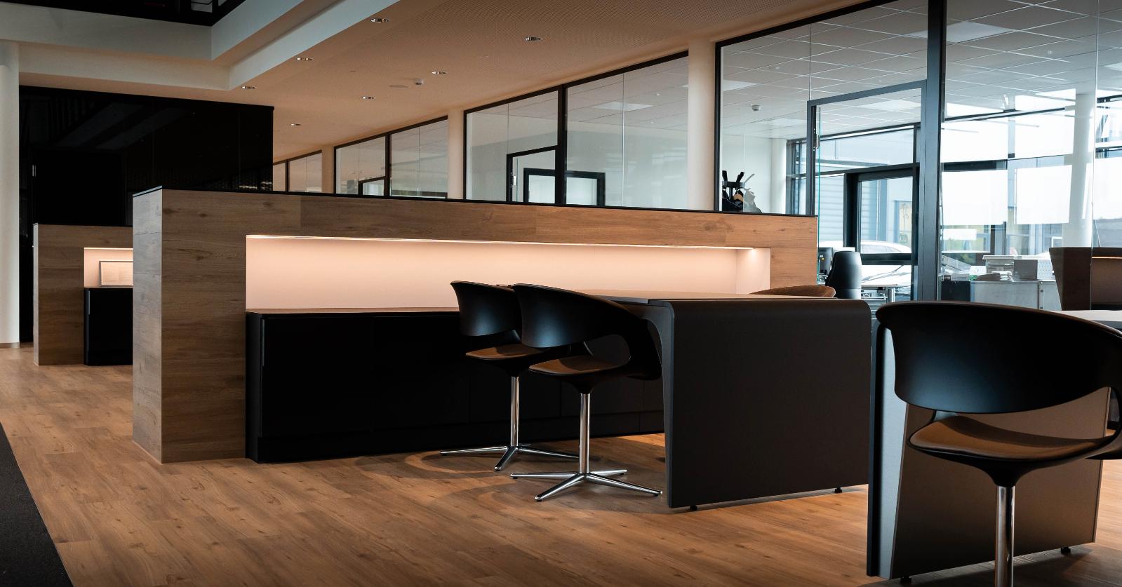 showroom-image-bottom
