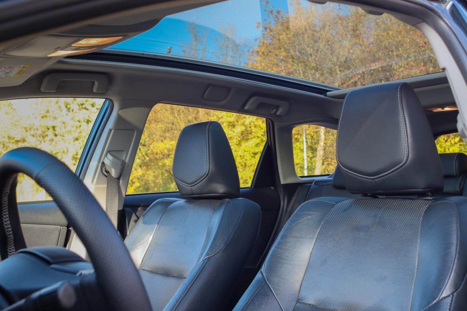 Toyota Auris 2013 — photo 6