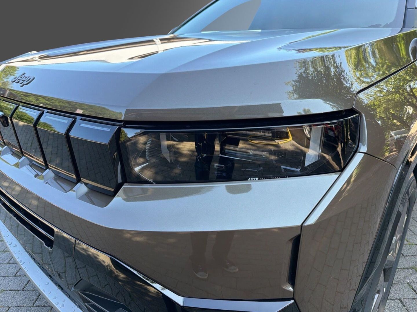 Fahrzeugabbildung Jeep Compass MY26 FIRST EDITION E-HYBRID PANO VOLL