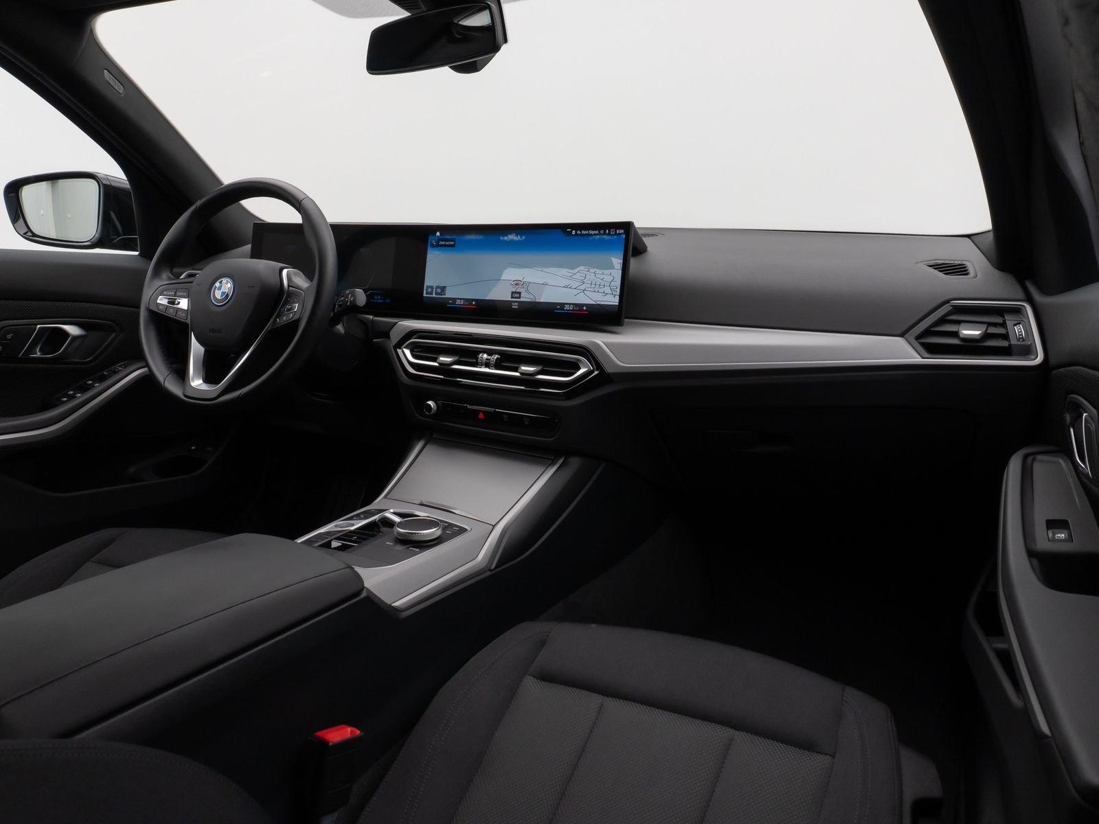 Fahrzeugabbildung BMW 320e DAB Widscreen Lordos Geschwindigkeitsreg