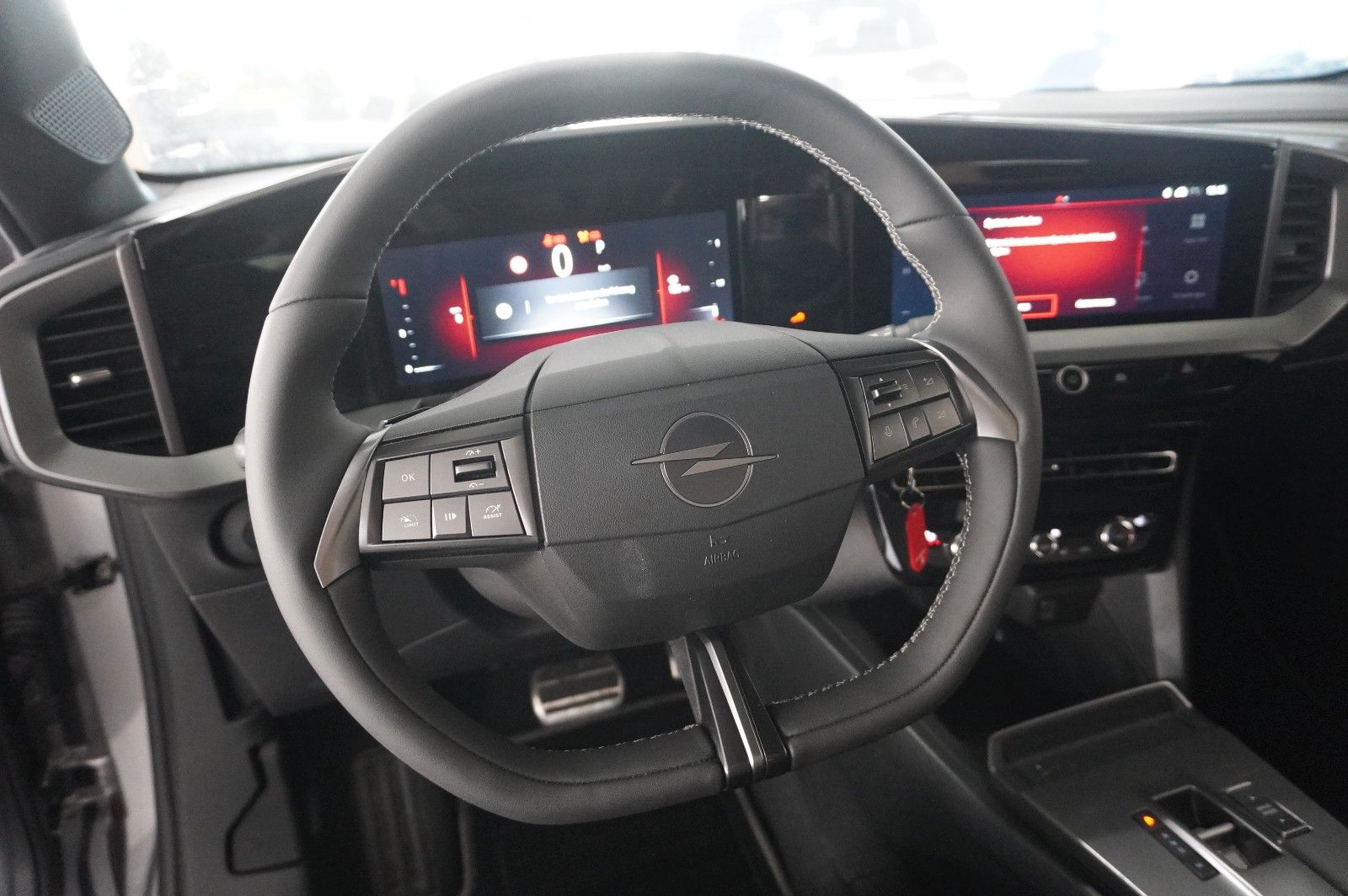 Fahrzeugabbildung Opel Mokka 1.2T GS SPORT NAVI/LED/KAMERA/SH/SPORT/DAB