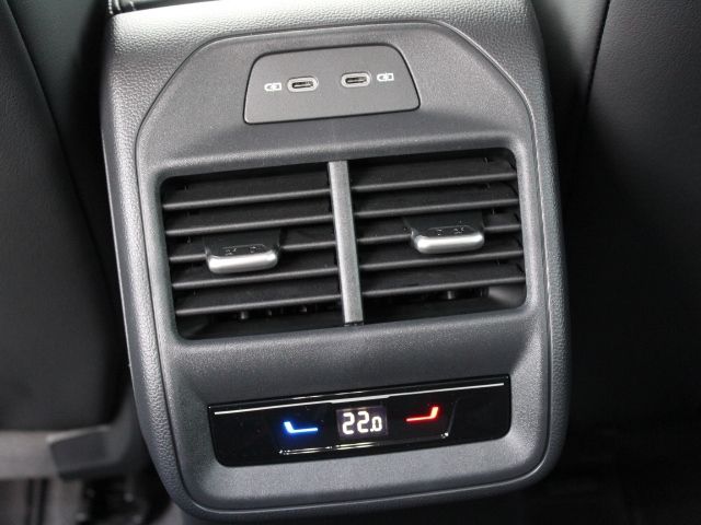 Volkswagen Passat Variant 2.0 TDI Elegance KLIMA NAVI AHK foto 11