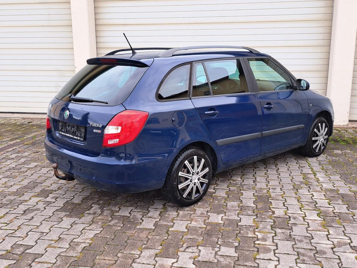 Skoda Fabia 2012 — photo 5