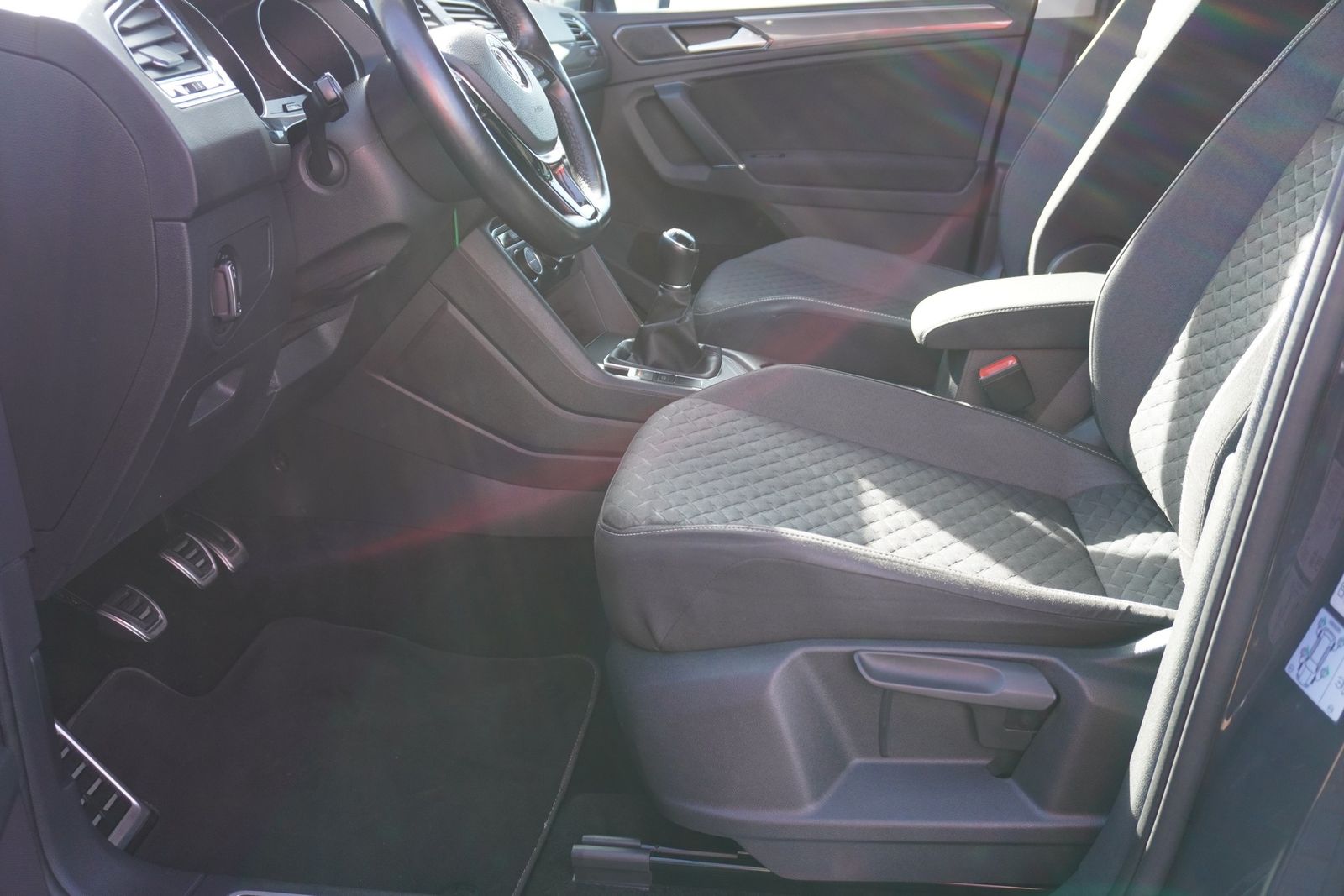 Volkswagen Tiguan 1.4 TSI Join Navi Sitzheizung ACC PDC foto 10