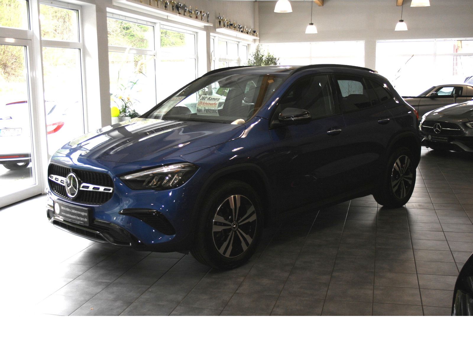 Fahrzeugabbildung Mercedes-Benz GLA 200 Progr. Night*360°*Memory*MBUX*Distronic