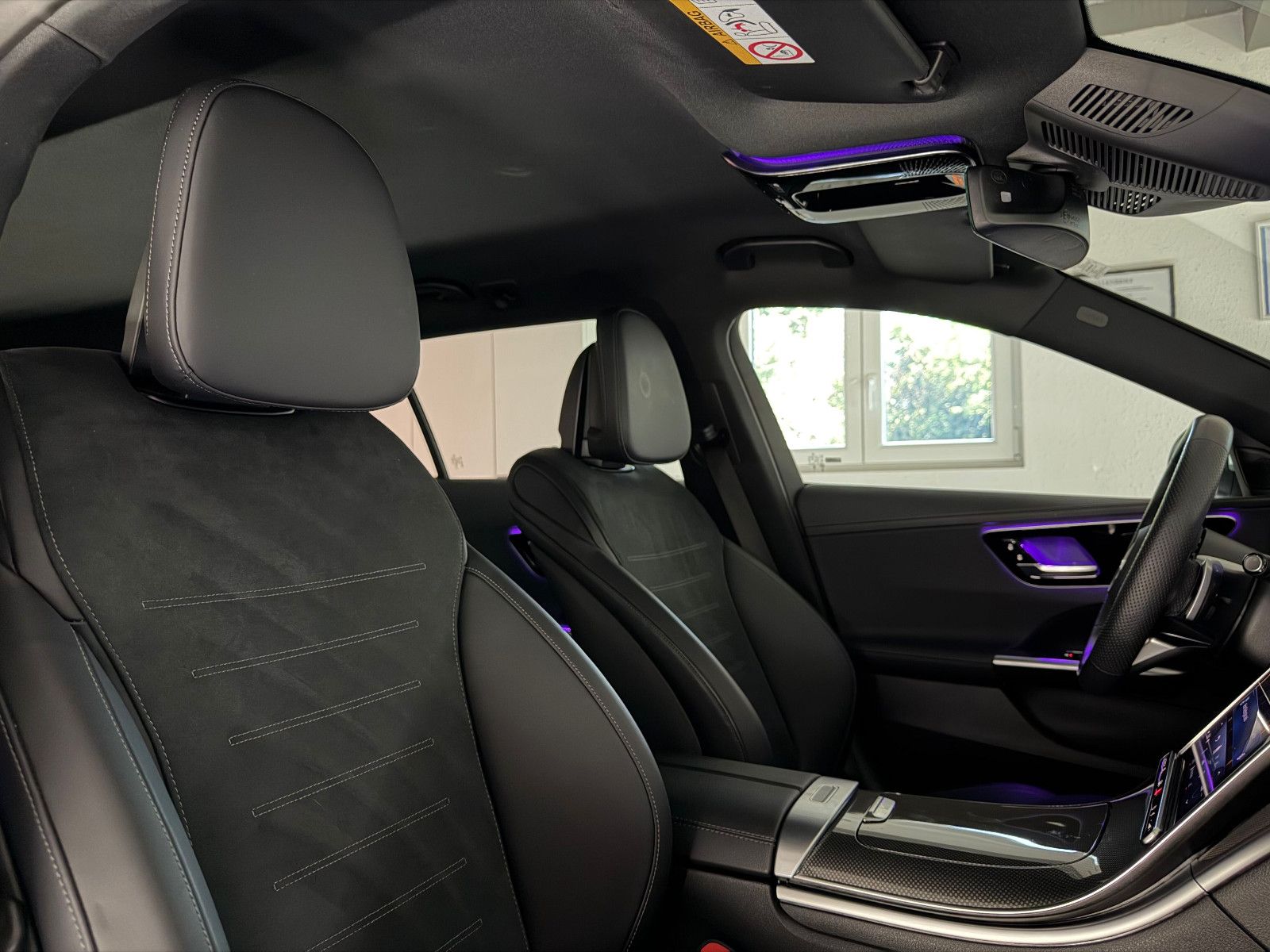 Fahrzeugabbildung Mercedes-Benz C 300 T d AMG-LINE/AMBI+/DAB/LED/DISTRONIC+