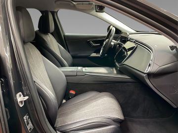 Mercedes E 200 - 12