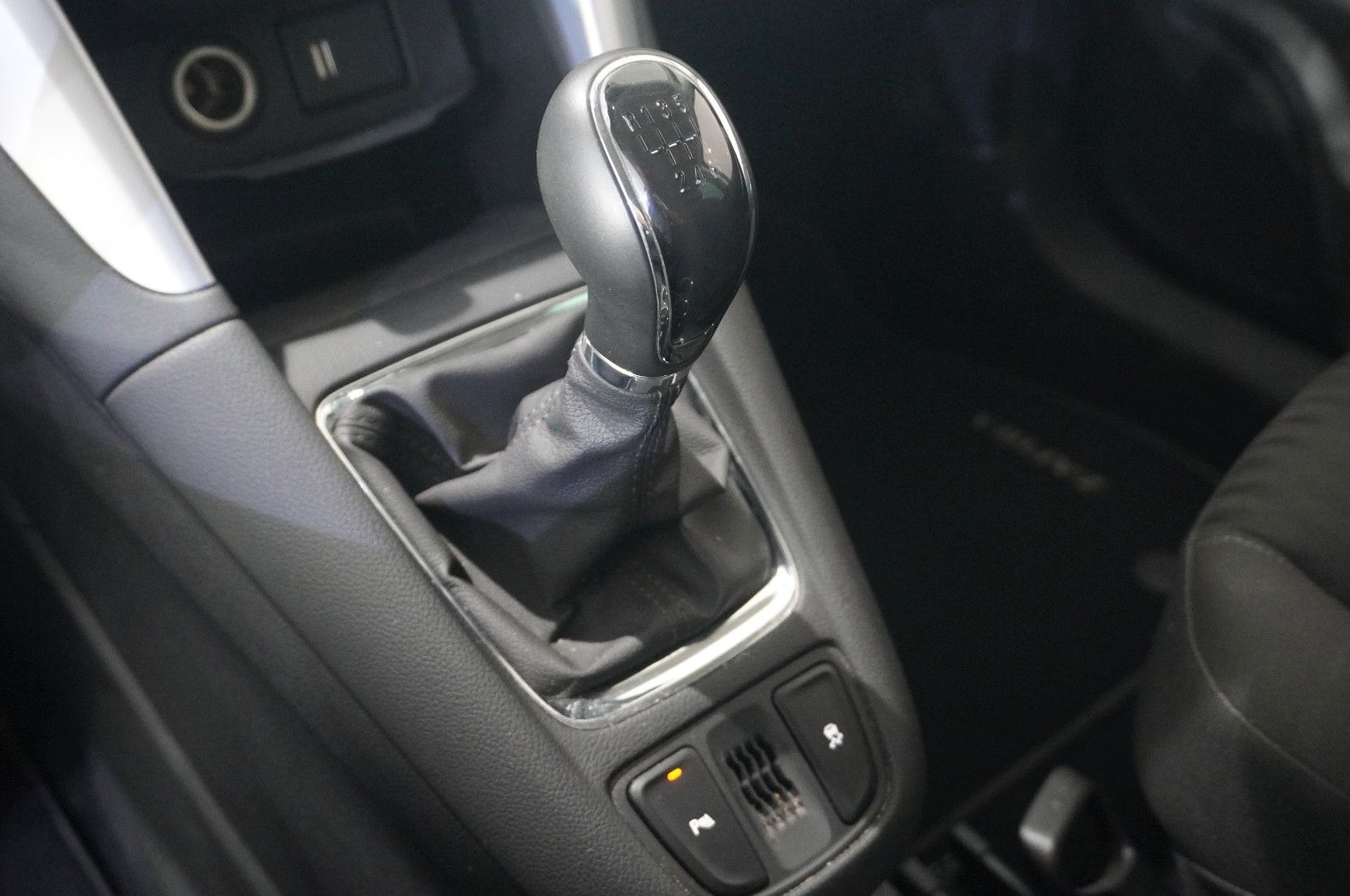 Fahrzeugabbildung Opel Zafira C 1.4T ACTICE 7-SITZE NAVI/LED/SH/PDC/AHK