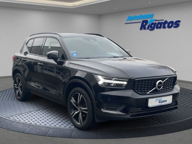 Volvo XC40 T3 2WD R-Design Autom. Schiebedach, Leder, 