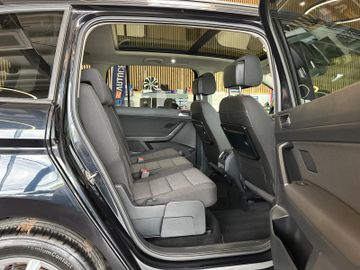 MYAUTOCENTER – Gebraucht- und Jahreswagen mit Werkstattservice in Pfaffenhofen Volkswagen Touran Comfortline BMTStart-Stopp *Pano*AHK*