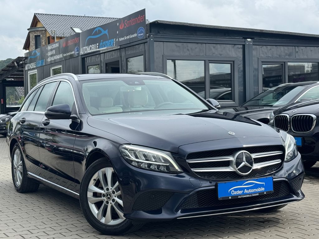 Image of Mercedes-Benz C 220