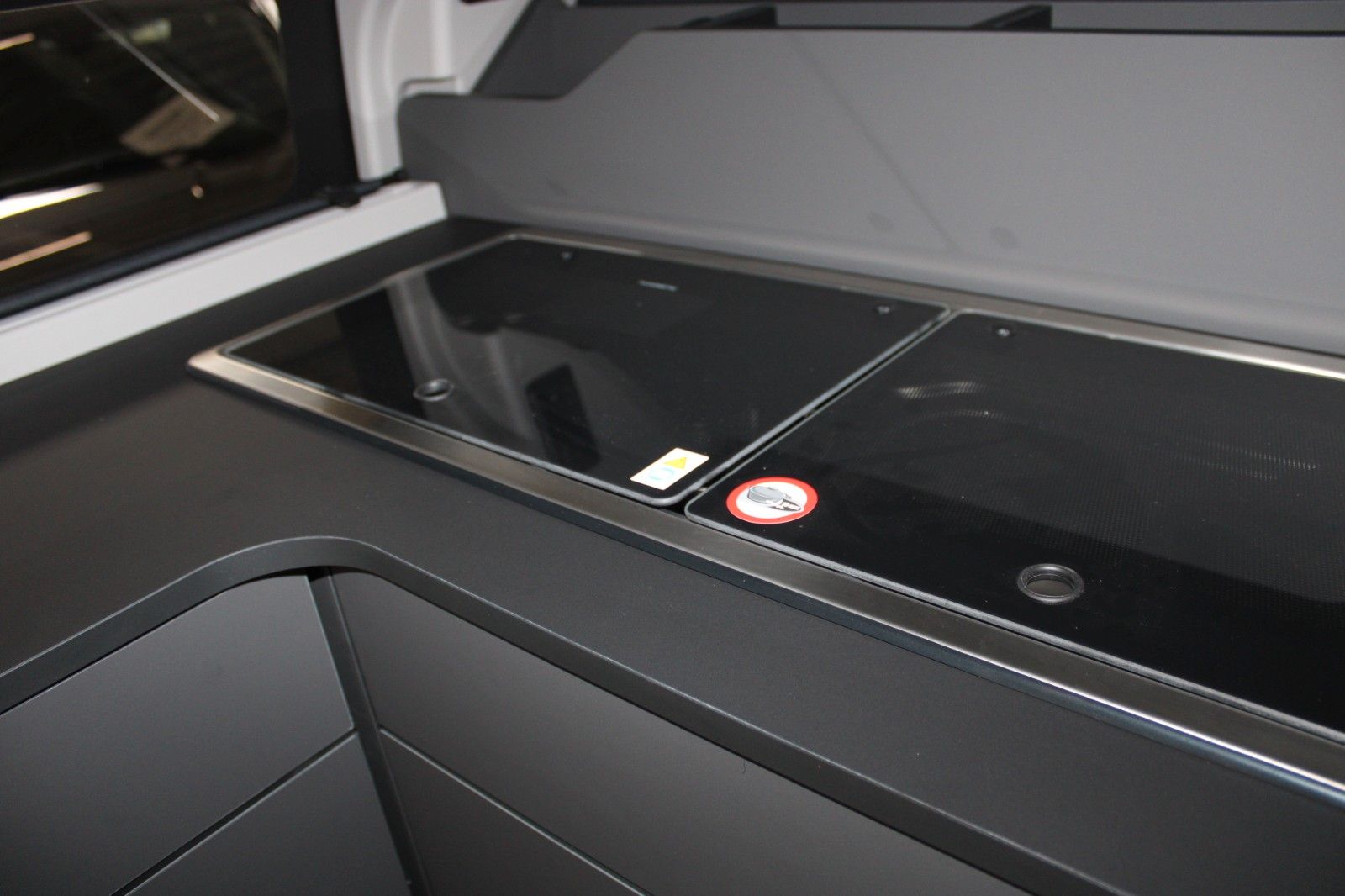 Fahrzeugabbildung Ford NUGGET L1 Active MARKISE + Aufstelldach SOFORT