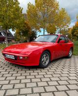 Porsche 944 indisch rot mit Schiebedach - Porsche 944 aus 1982