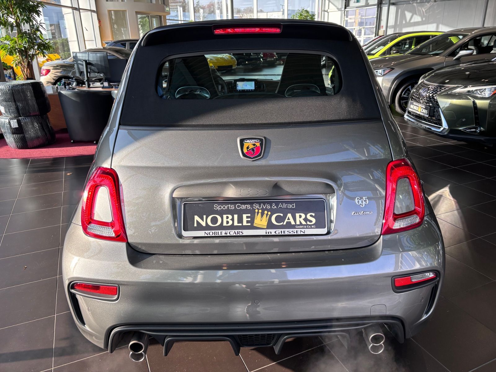 Fahrzeugabbildung Abarth 695C Automatik KLIMA NAV BEATS LEDER SHZ