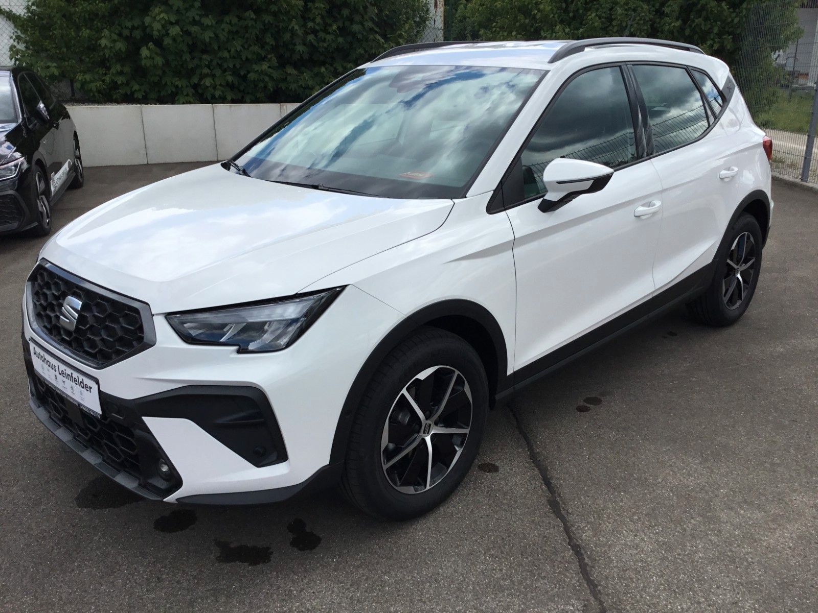 Fahrzeugabbildung SEAT Arona 1.0 TSI Style DSG+AHK+ACC+Navi+Kamera