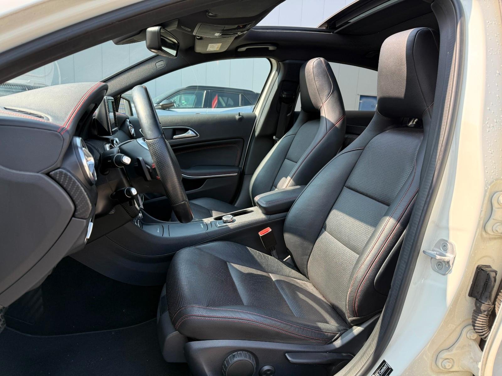 Mercedes-Benz A 250 4Matic AMG Line* Panorama* Bi-Xenon*