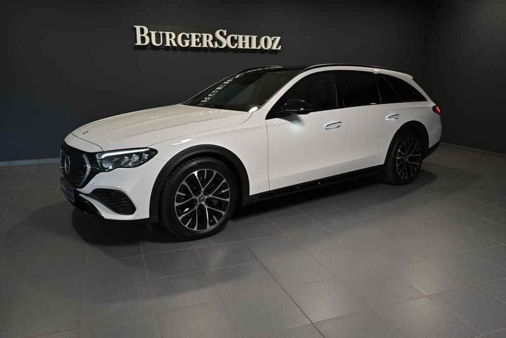 Mercedes-Benz E 300 de 4M T All-Terrain PANO/AHK/NIGHT/LED/RFK
