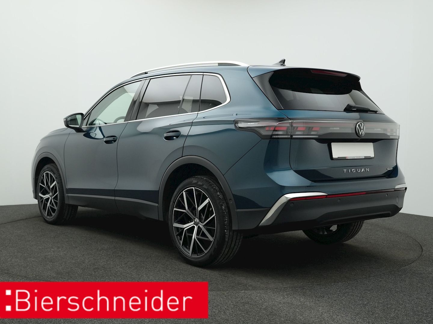 Volkswagen Tiguan 2.0 TDI DSG 4Mo. Elegance ALU20 PANO H&K foto 4