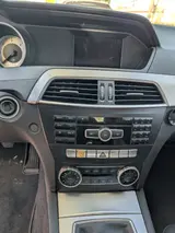 Mercedes-Benz 200 - Mercedes-Benz 200 mit Diesel-Antrieb