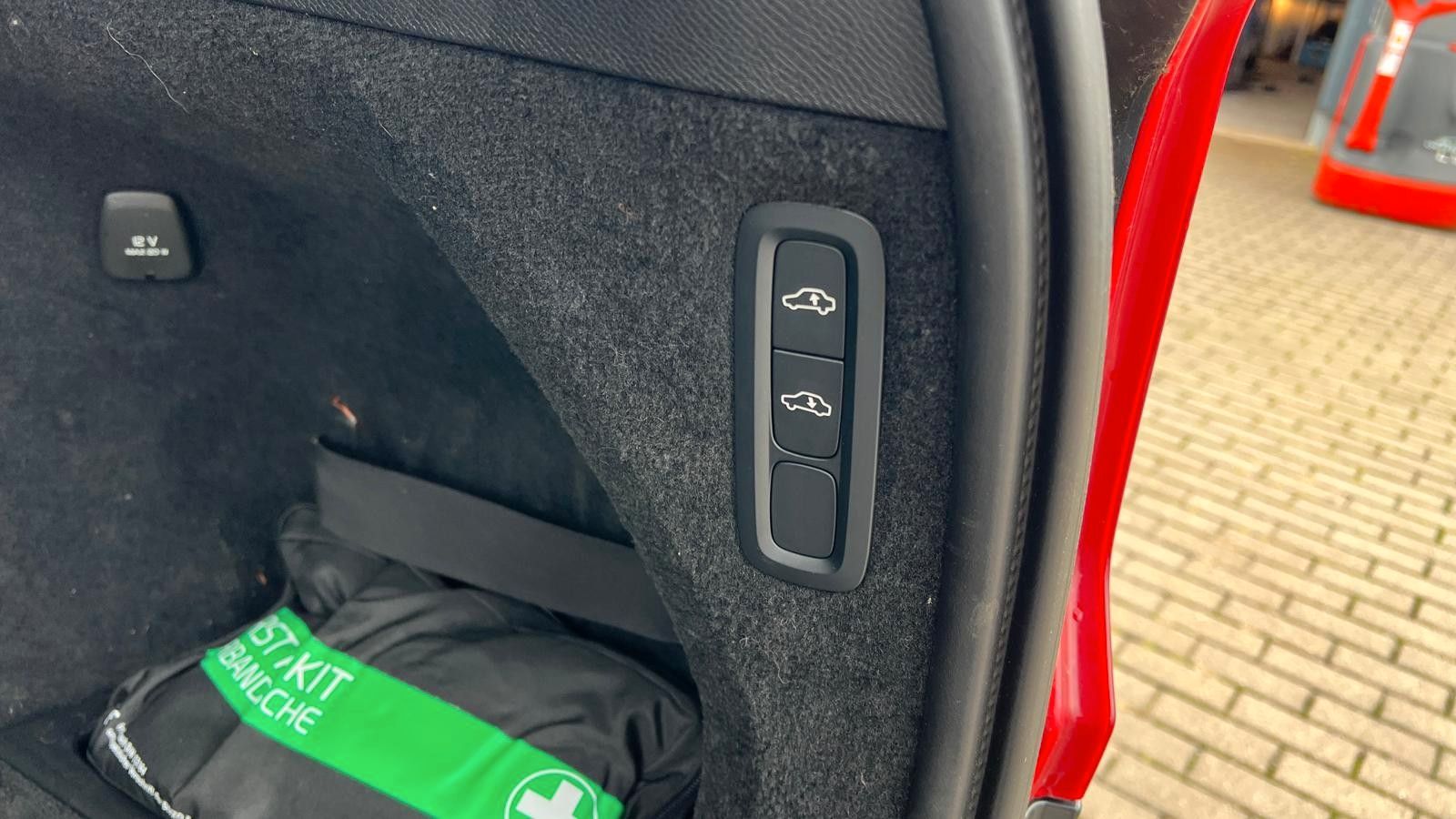 Fahrzeugabbildung Volvo XC90 T8 PHEV AWD R Design*360°*Massage*LUFT*B&W*