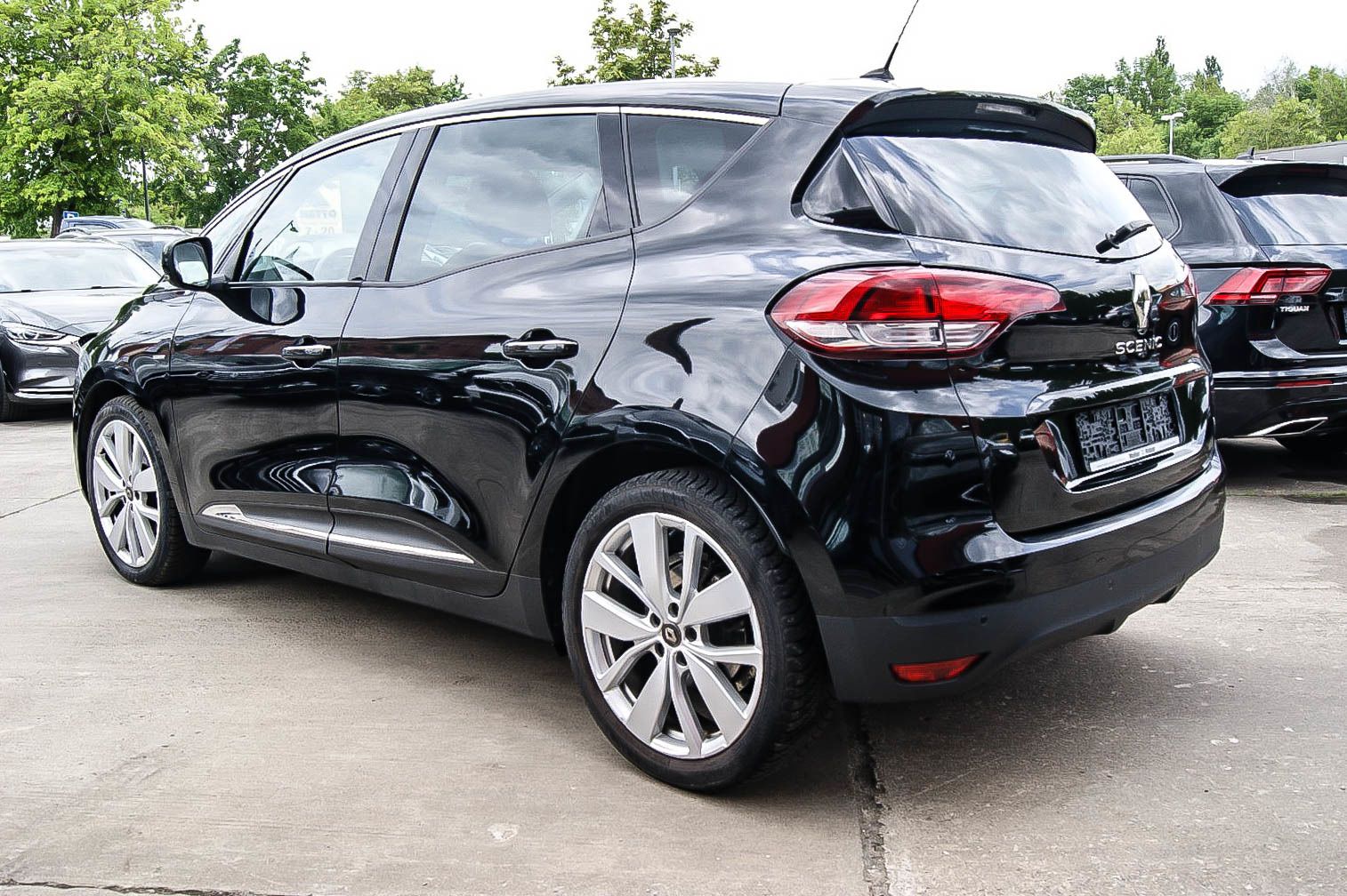 Fahrzeugabbildung Renault Scenic IV Limited DeLuxe NAVI R-Link2 KAMERA 20