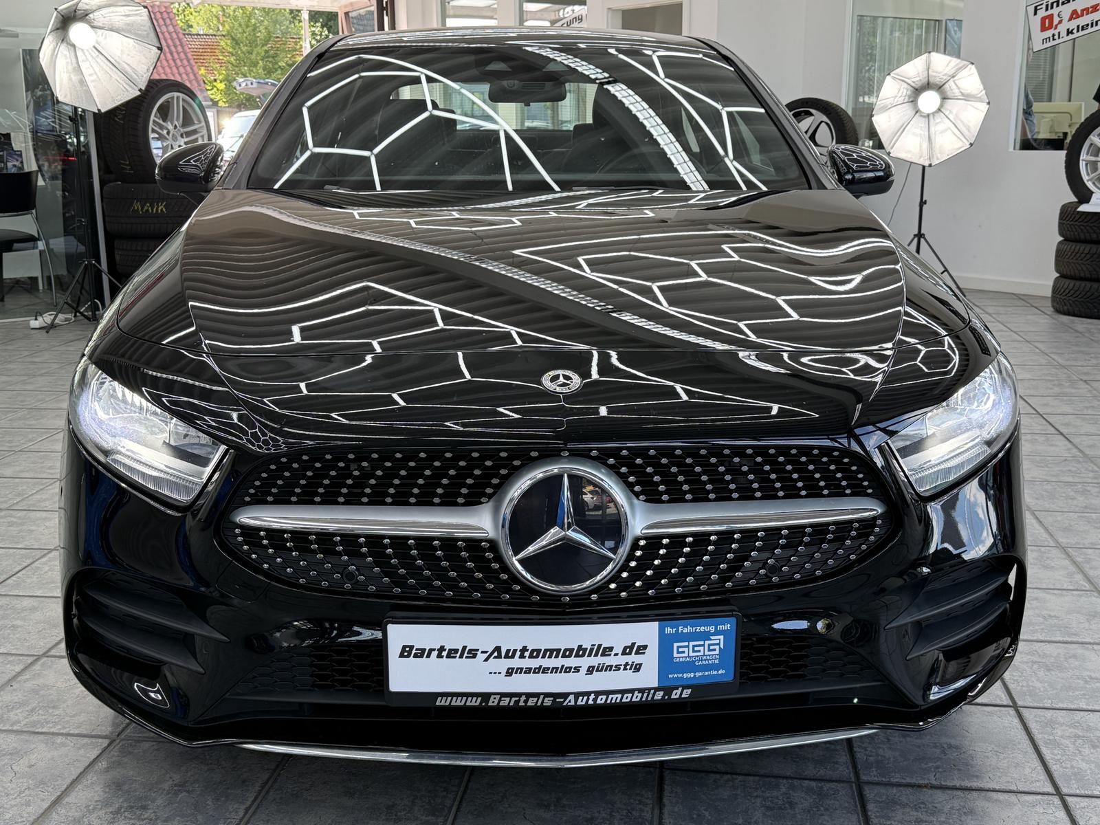 Mercedes-Benz A-Class AMG Line, Leder Alcantara, MB Service Neu!, миниатюра 2