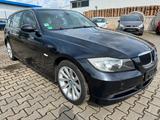 BMW 325 Baureihe 3 Touring 325i xDrive Leder/Anhäng. - BMW 325 in Herne