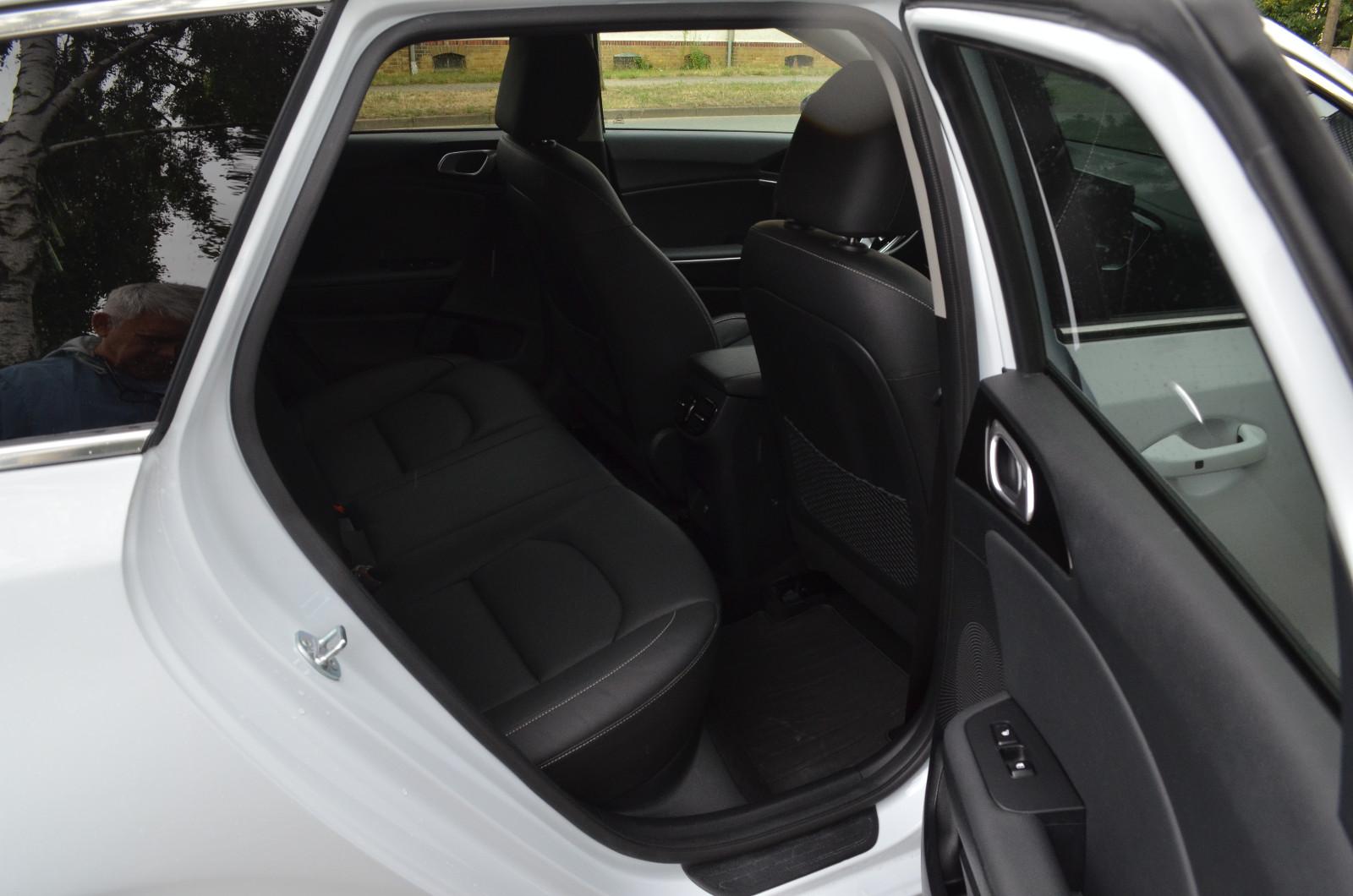 Kia cee'd Sportswagon Platinum Edition Voll !