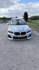 BMW 218 Gran Tourer 218d xDrive M Sport M Sport - silberne BMW 218 Gran Tourer