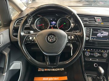 MYAUTOCENTER – Gebraucht- und Jahreswagen mit Werkstattservice in Pfaffenhofen Volkswagen Touran *AHK*ACC*PDC*3-Zonen*NAVI*1-HAND*