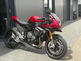 Triumph Speed Triple 1200 RR *Neuwertig*1 Hand* - TRIUMPH RR TRIPLE 1200 SPEED