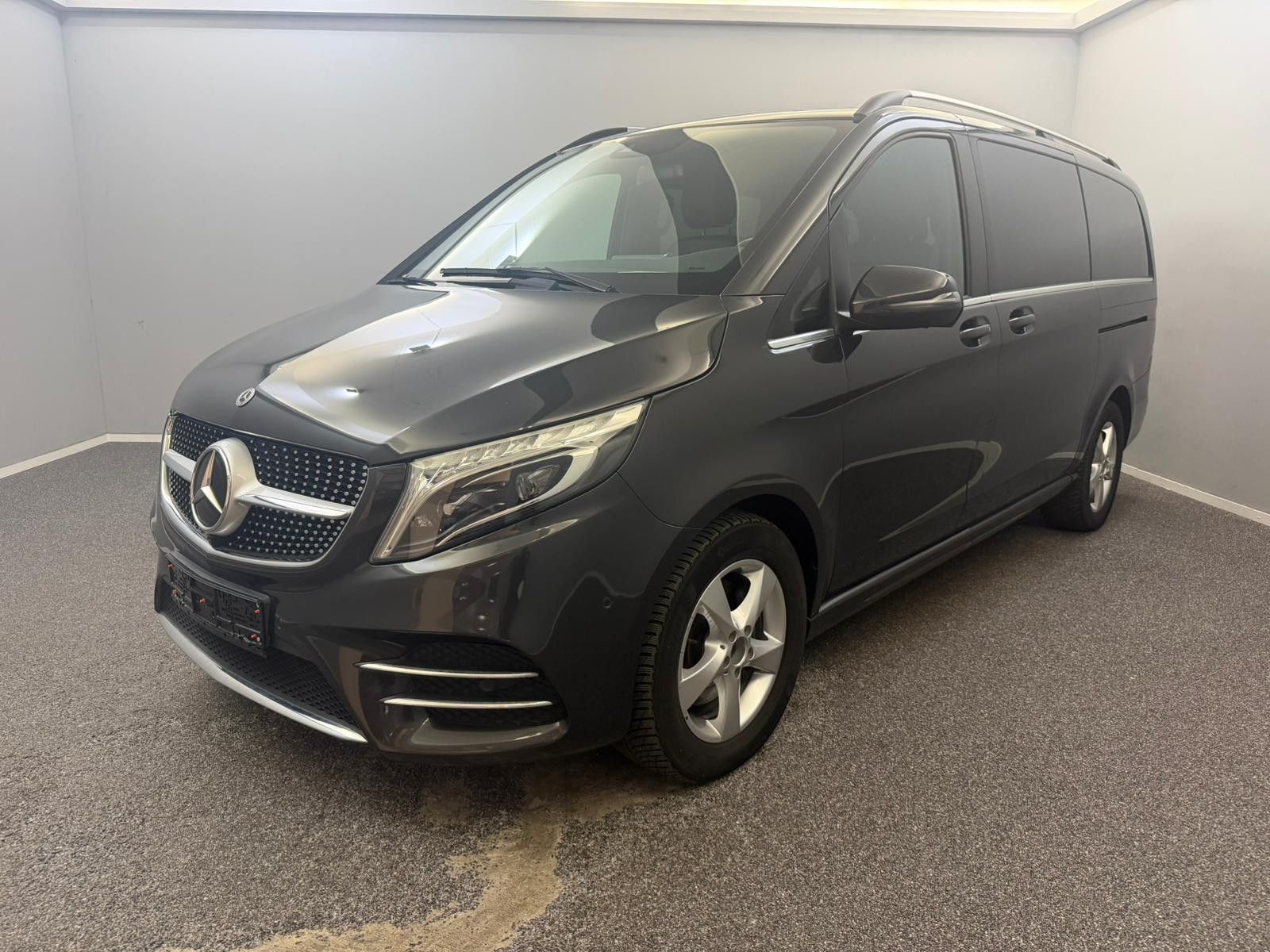 Mercedes-Benz V 300d Lang AMG LINE 2x SCHIEBE*SITZKLIM*BURM
