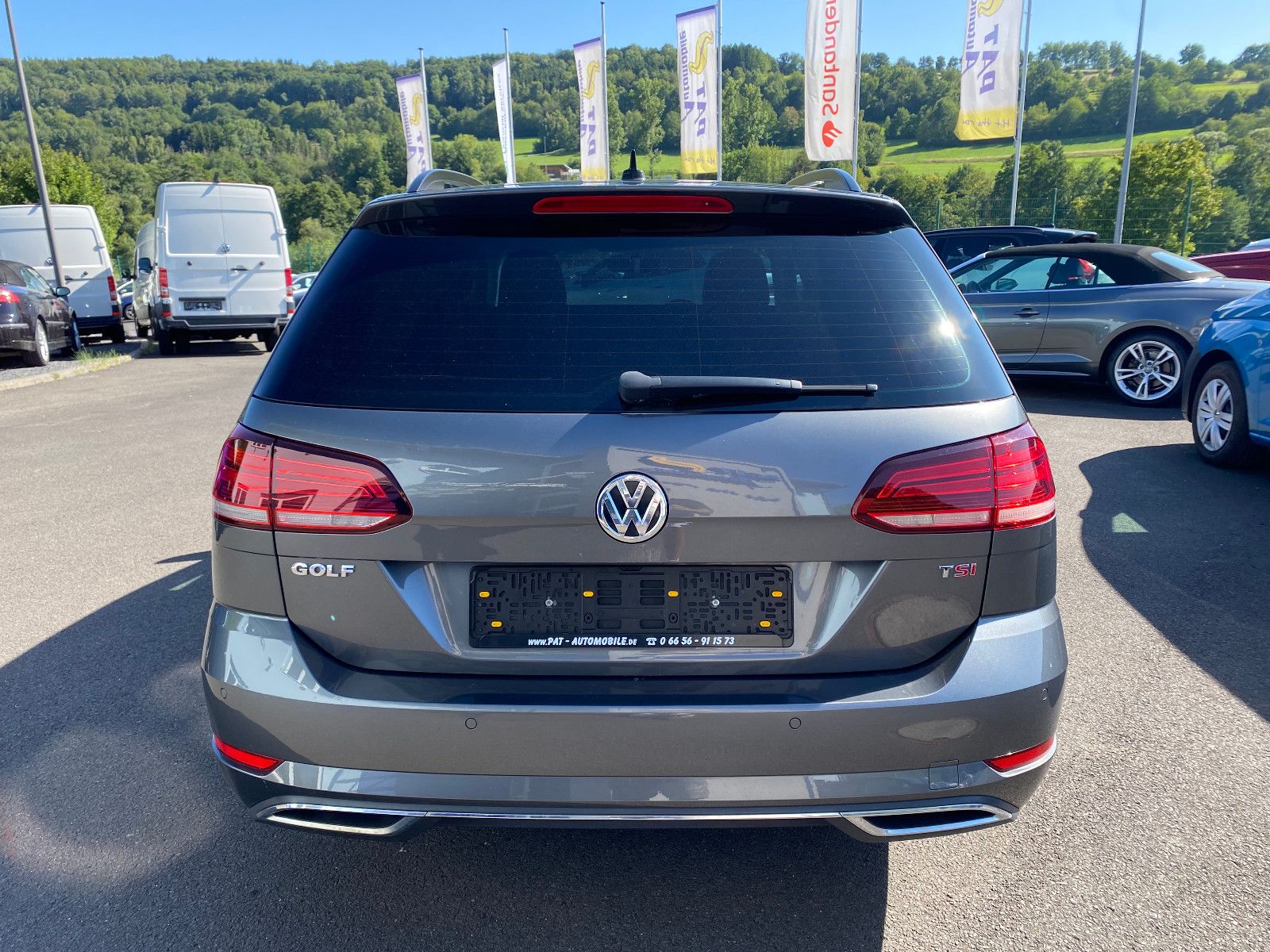 Fahrzeugabbildung Volkswagen Golf VII Variant Highline TSI DSG ACC LED Kamera