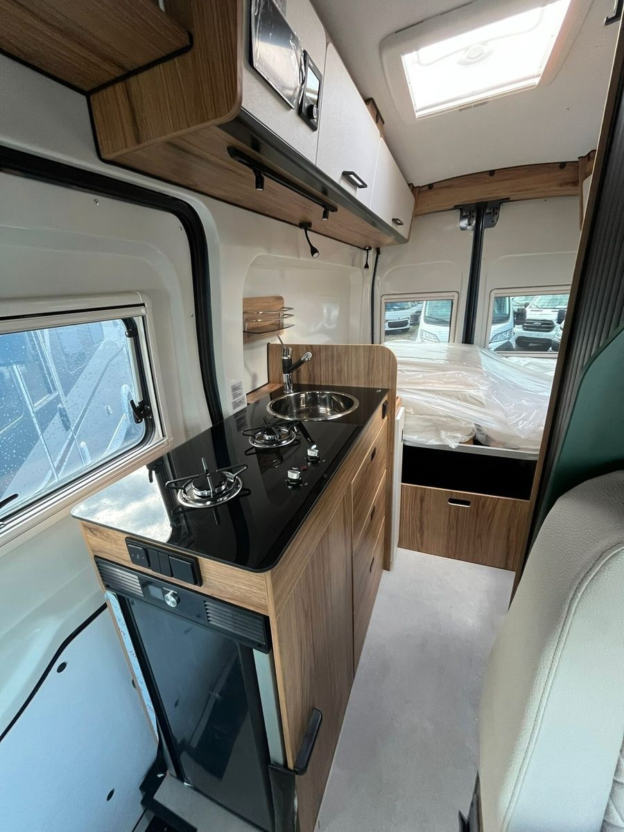 Fahrzeugabbildung Karmann Dexter 4x4 DE 560 AW Allrad 4x4, Rückfahrkamera